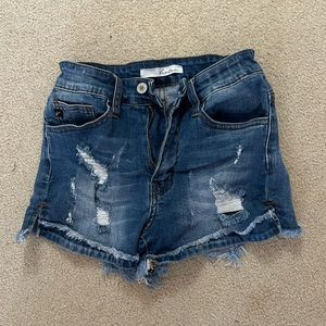 Ripped jeans shorts